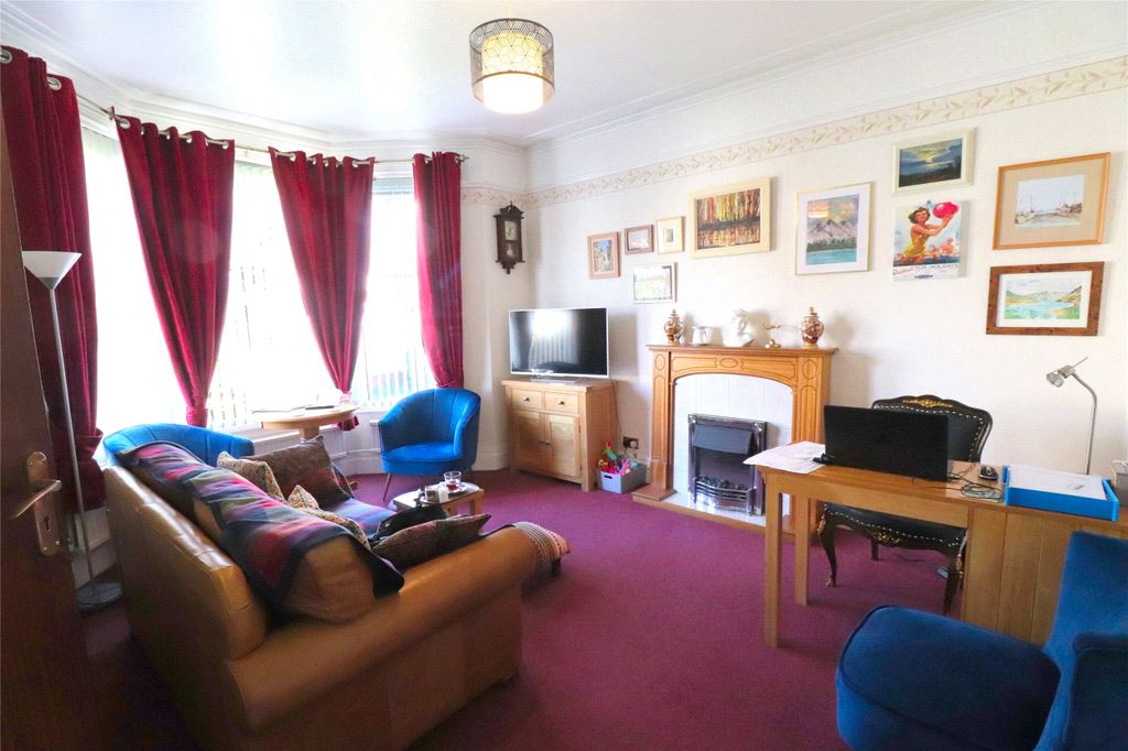 Property photo 3 of 23 Picture No. 18