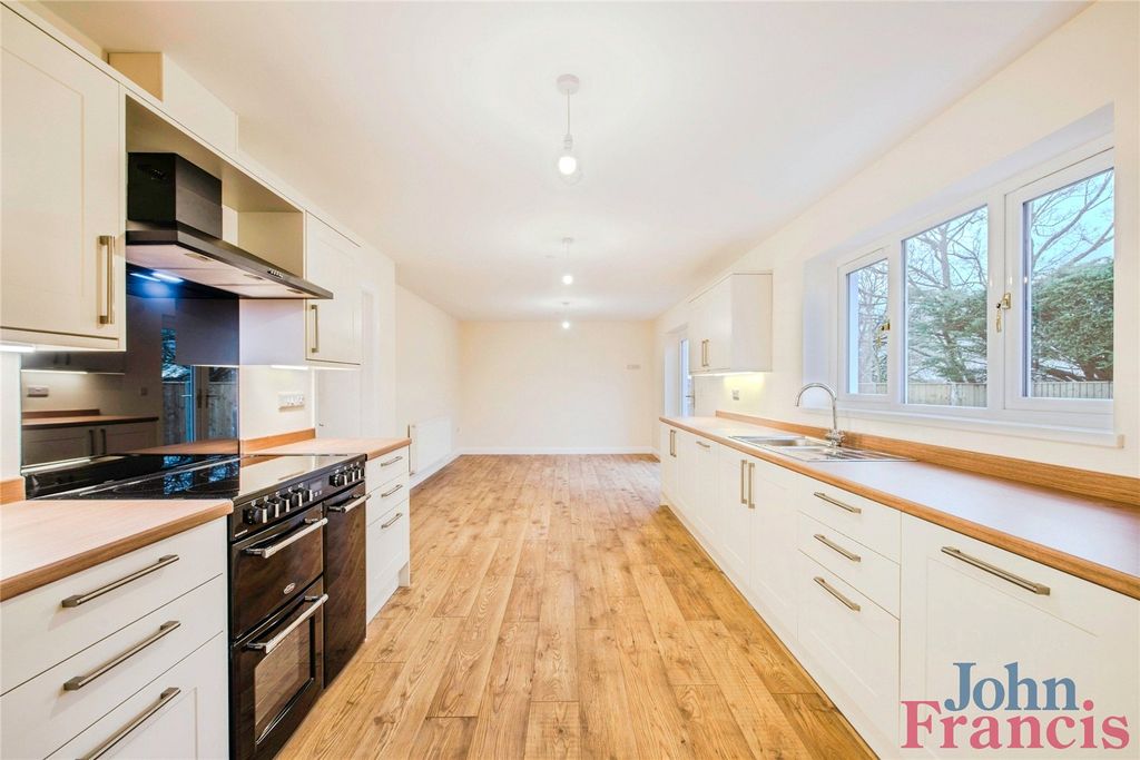 Property photo 2 of 21 Picture No. 55