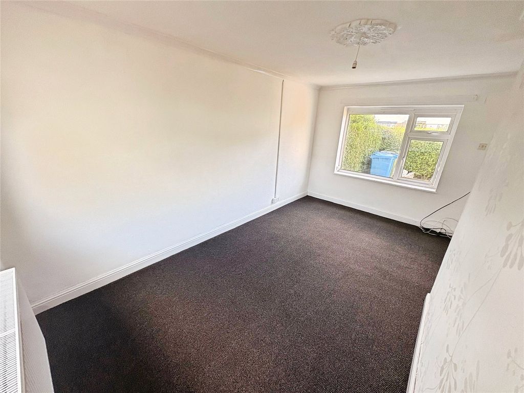 Property photo 2 of 9 Living Room