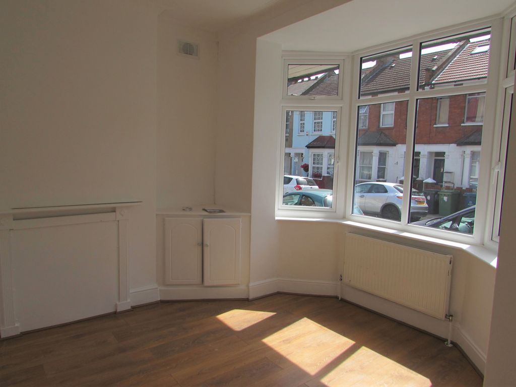 Property photo 2 of 10 Gallery
