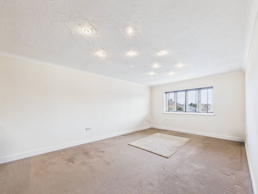 Property photo 3 of 9 Picture No. 01