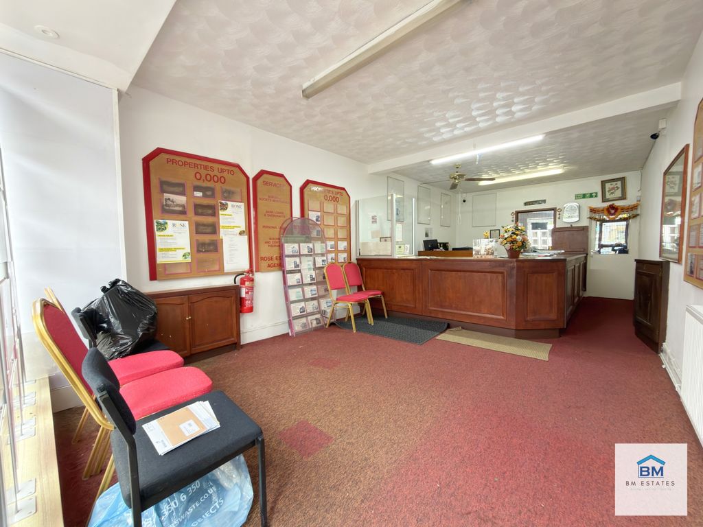 Property photo 2 of 7 Photo 2