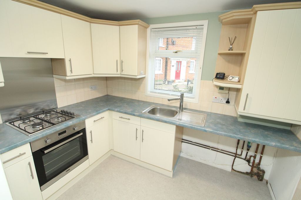 Property photo 2 of 14