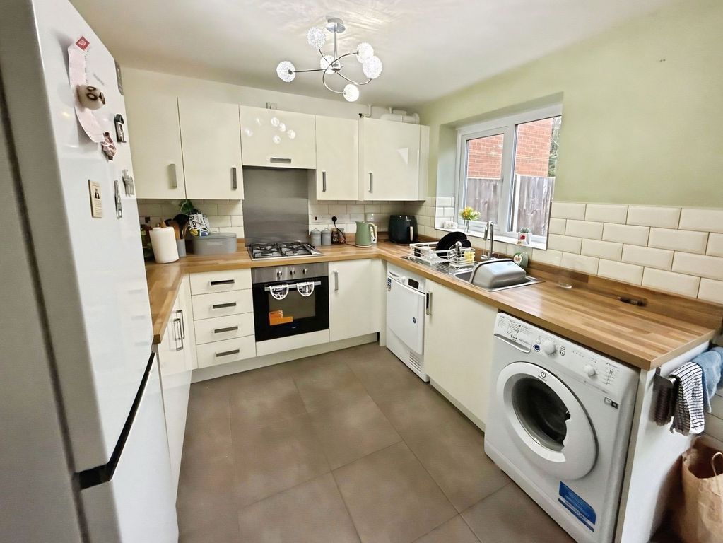 Property photo 2 of 8