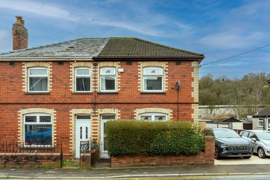 Property photo 1 of 29