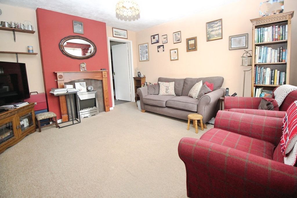 Property photo 3 of 13 Living Room