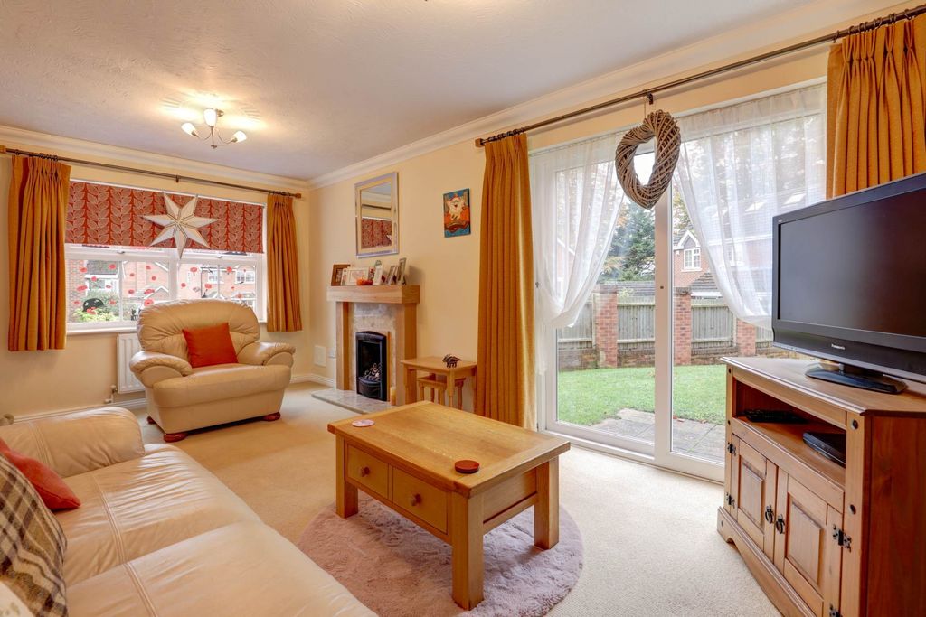 Property photo 3 of 17