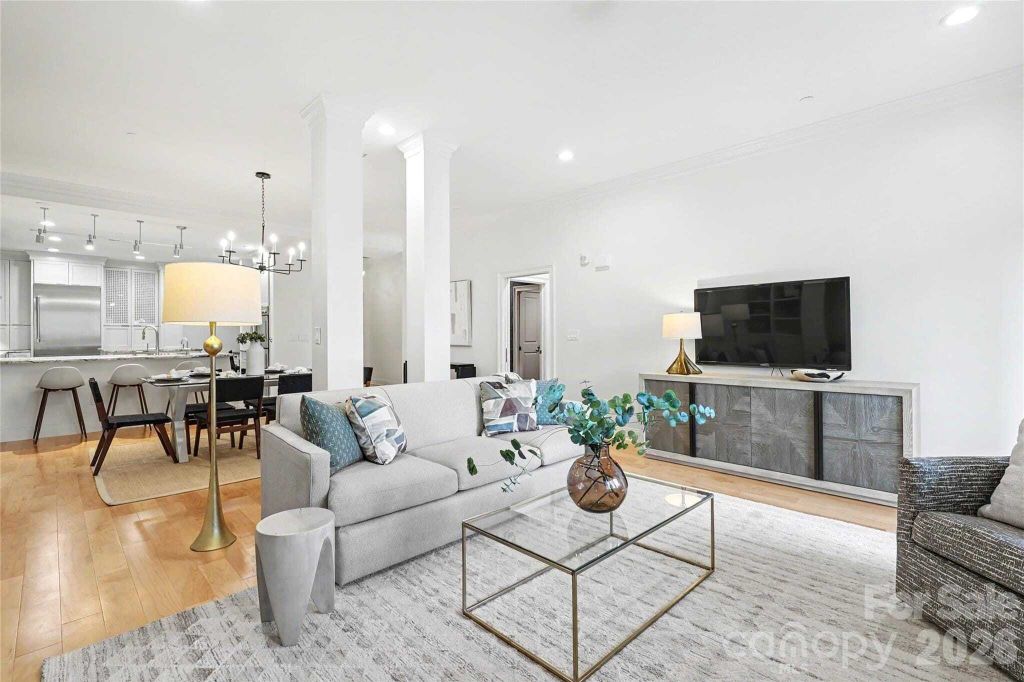Property photo 3 of 48 <Alttext/>