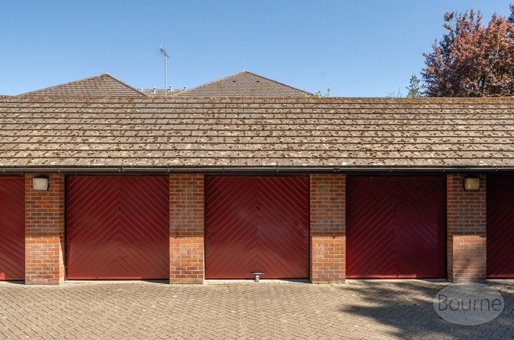 Additional image 18 of 2 bed flat for saleAlbury Road, Guildford, Surrey GU1