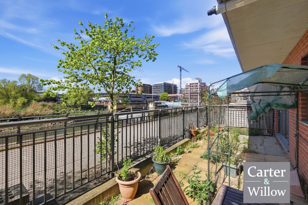 Property photo 3 of 10