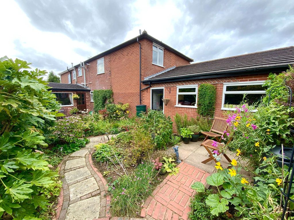 Property photo 2 of 19
