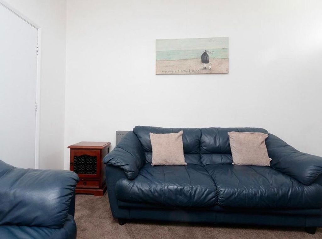 Property photo 1 of 9 Image