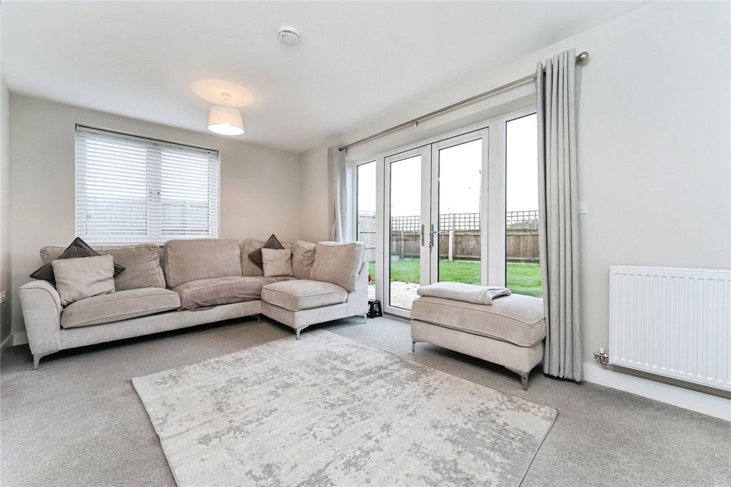 Property photo 2 of 22 Picture No. 35