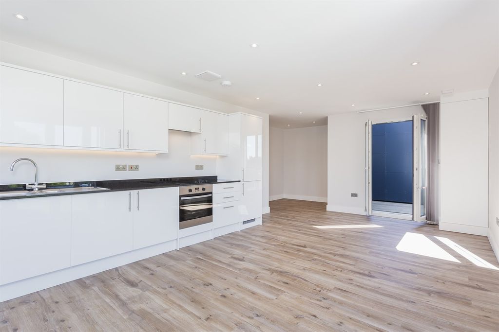 Property photo 2 of 10 Open Plan