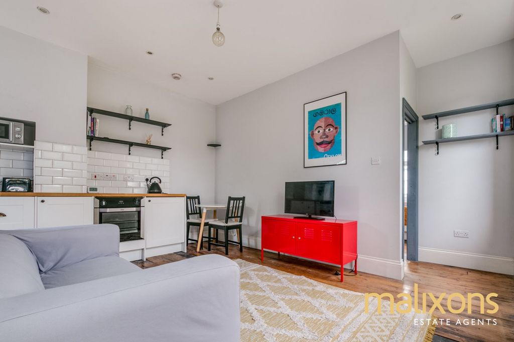 Property photo 1 of 6