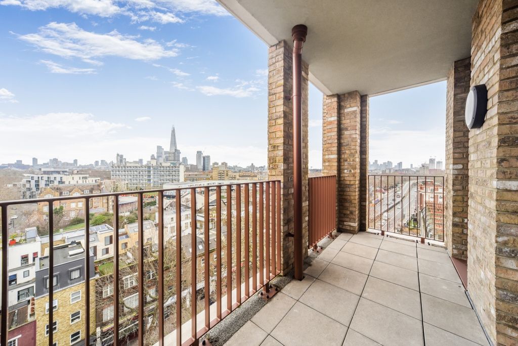 Property photo 3 of 15 Dsc_4912_High