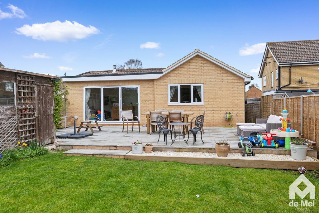 Property photo 2 of 14 Photo 13