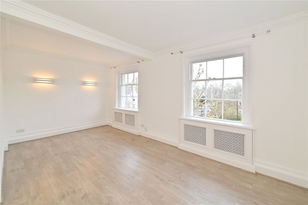 Property photo 1 of 11 Reception