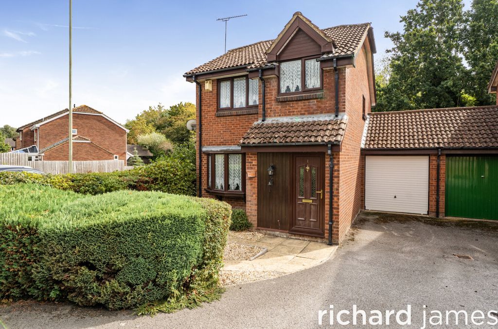 Property photo 1 of 13 61832Dfdf7044d1986581B7dc99F4013