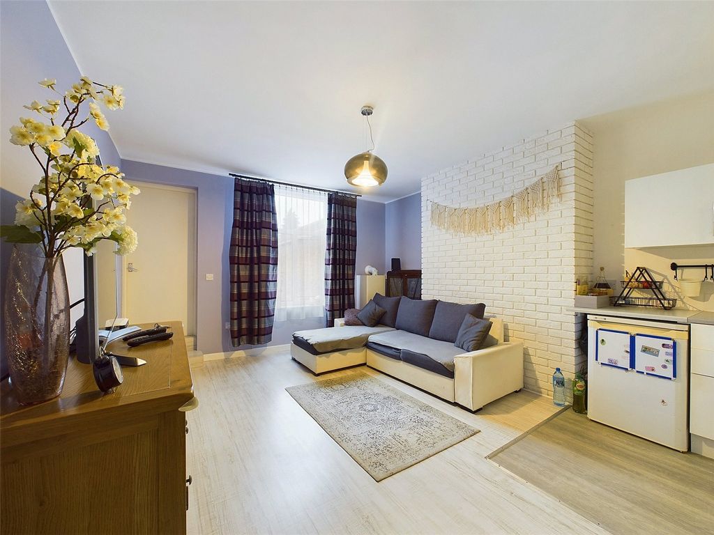 Property photo 2 of 11 Picture No. 09