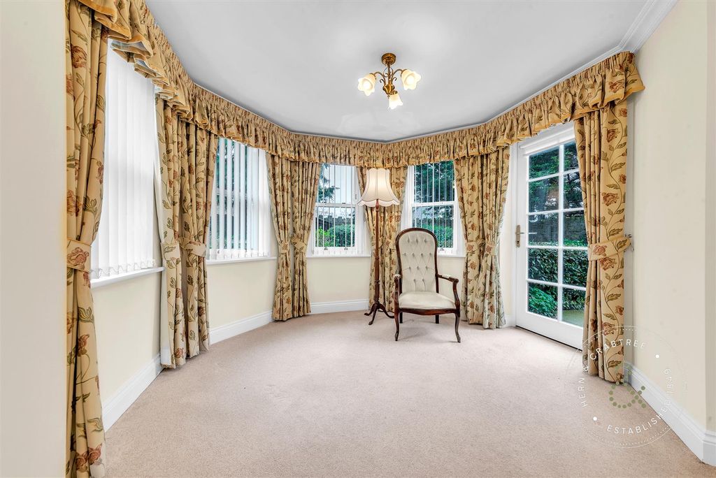 Property photo 3 of 30 Cwrt-Pegasus-10.Jpg