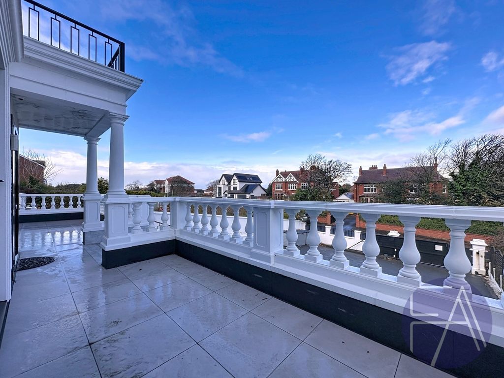 Property photo 3 of 92 4641234