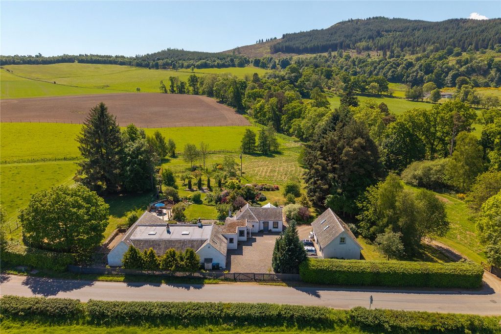 Property photo 2 of 32 Aerial