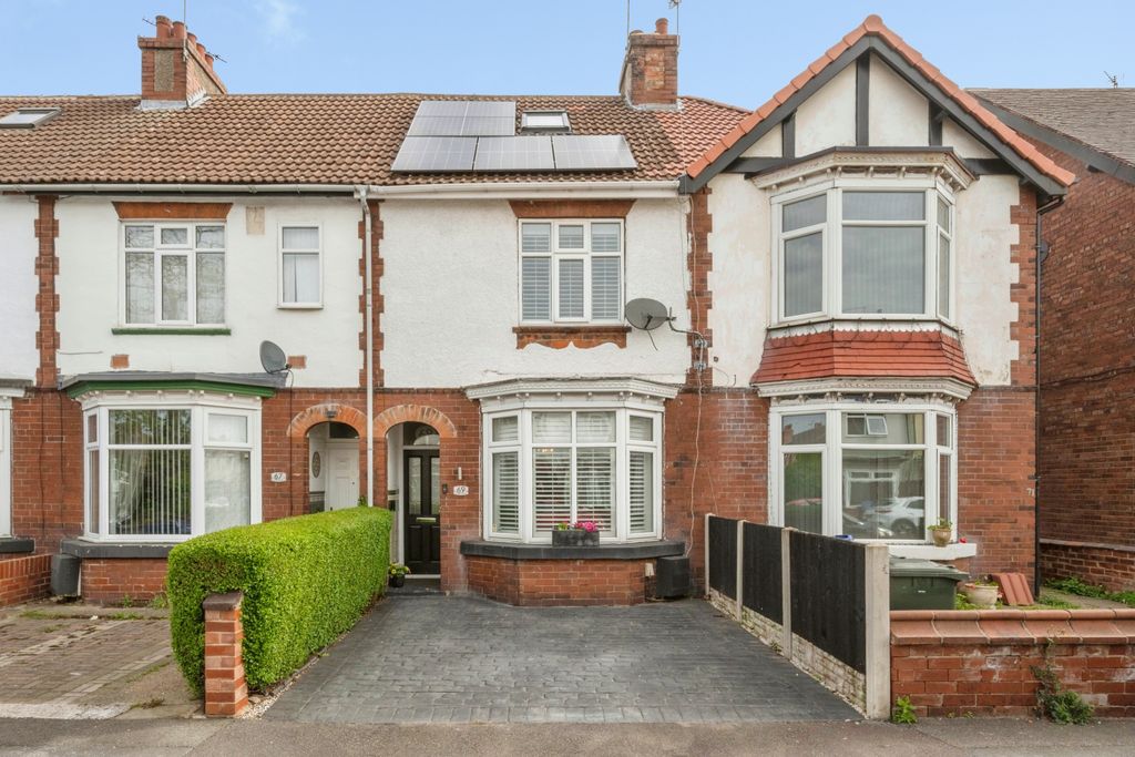 Property photo 1 of 15