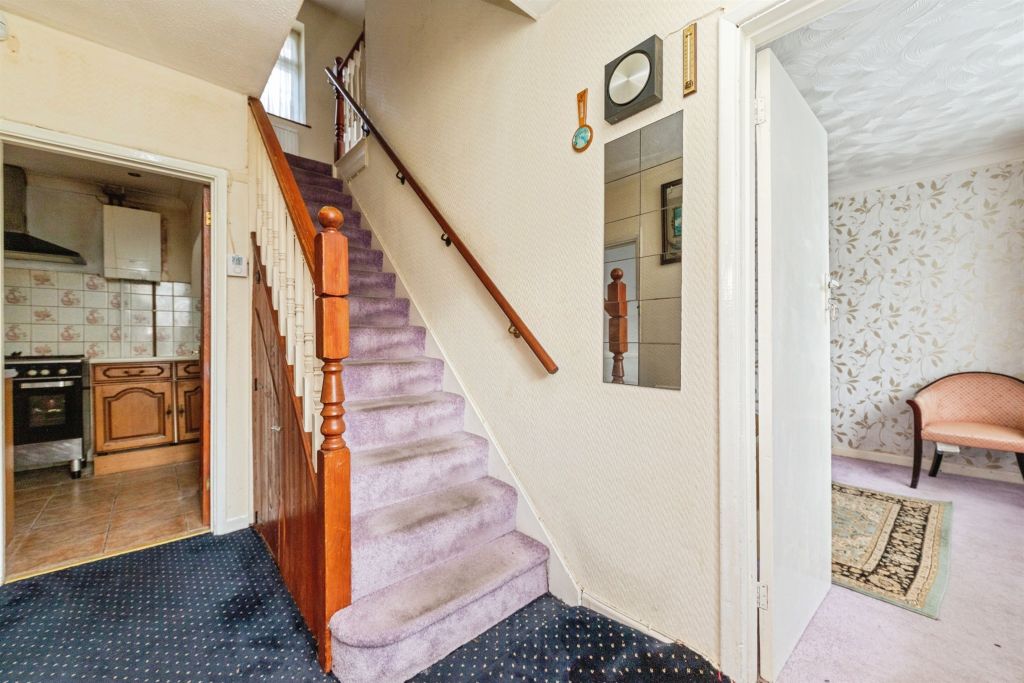 Additional image 8 of 5 bed semi-detached house for saleRedhoods Way East, Letchworth Garden City SG6