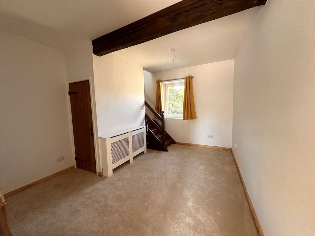 Property photo 3 of 9 Sitting Room