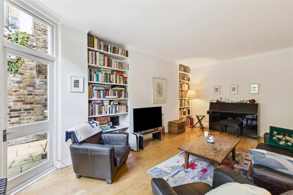 Property photo 2 of 15