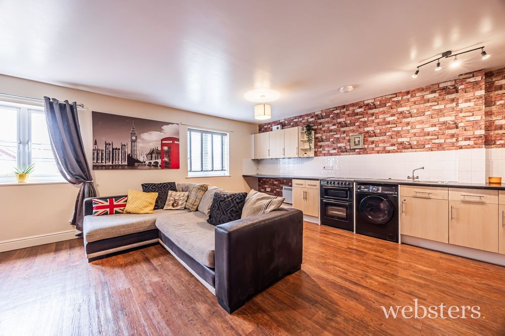 Property photo 2 of 15