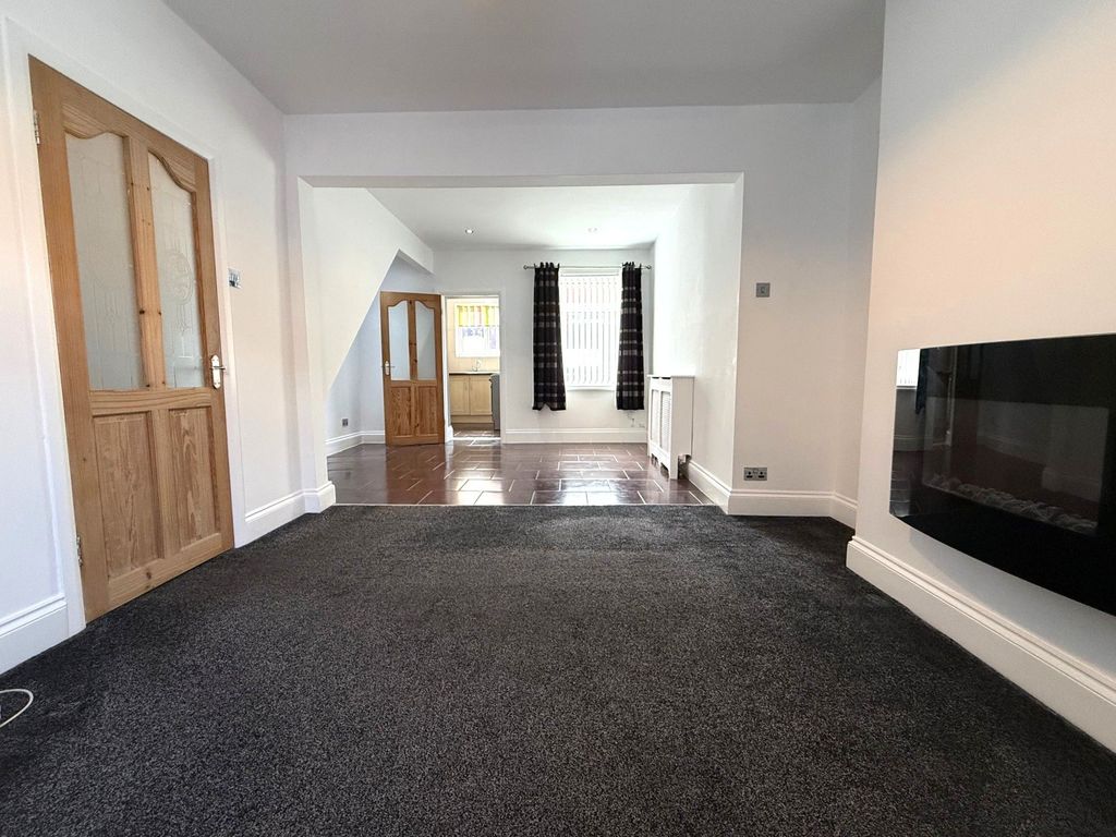 Property photo 1 of 14 Photograph 1