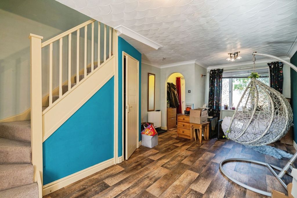 Property photo 2 of 14