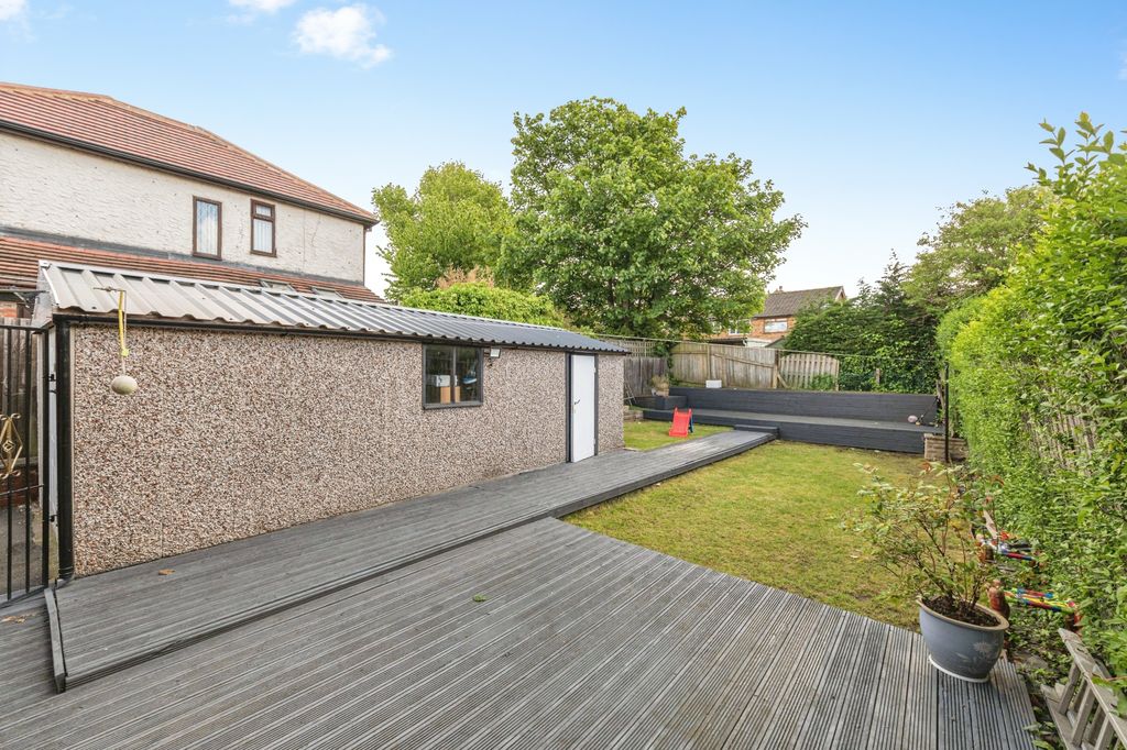 Additional image 13 of 3 bed semi-detached house for saleBerwick Avenue, Heckmondwike WF16