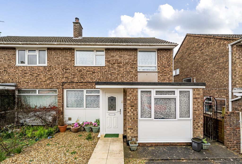 Property photo 1 of 15 1417513-1-699c537...