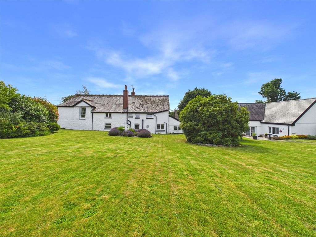 Property photo 1 of 31 Picture No. 19