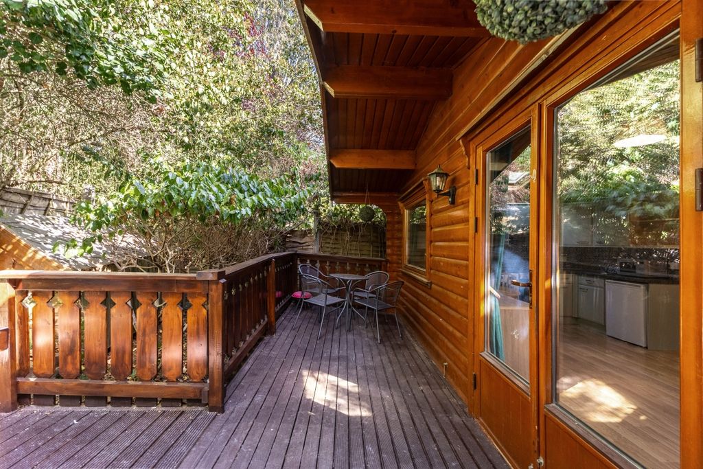 Property photo 2 of 17 113603_High Trees...