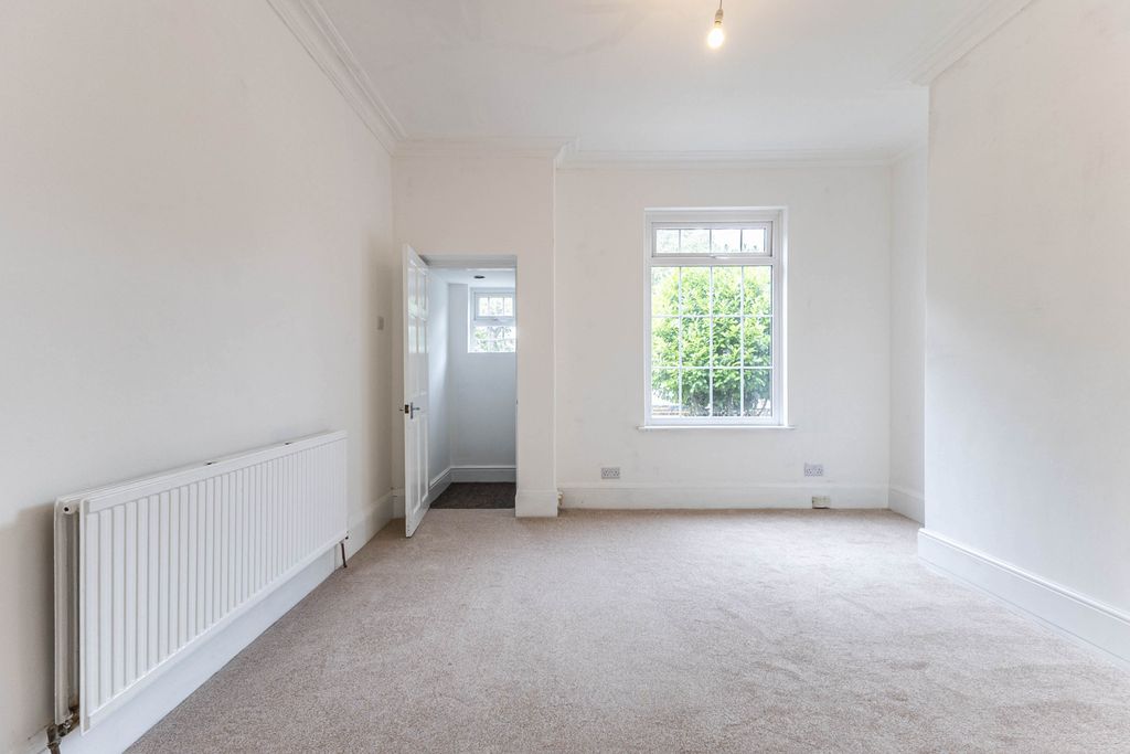 Property photo 3 of 12 Living Room