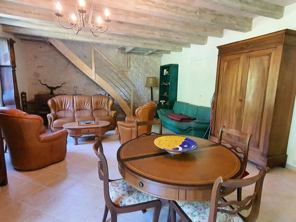 Property photo 3 of 15