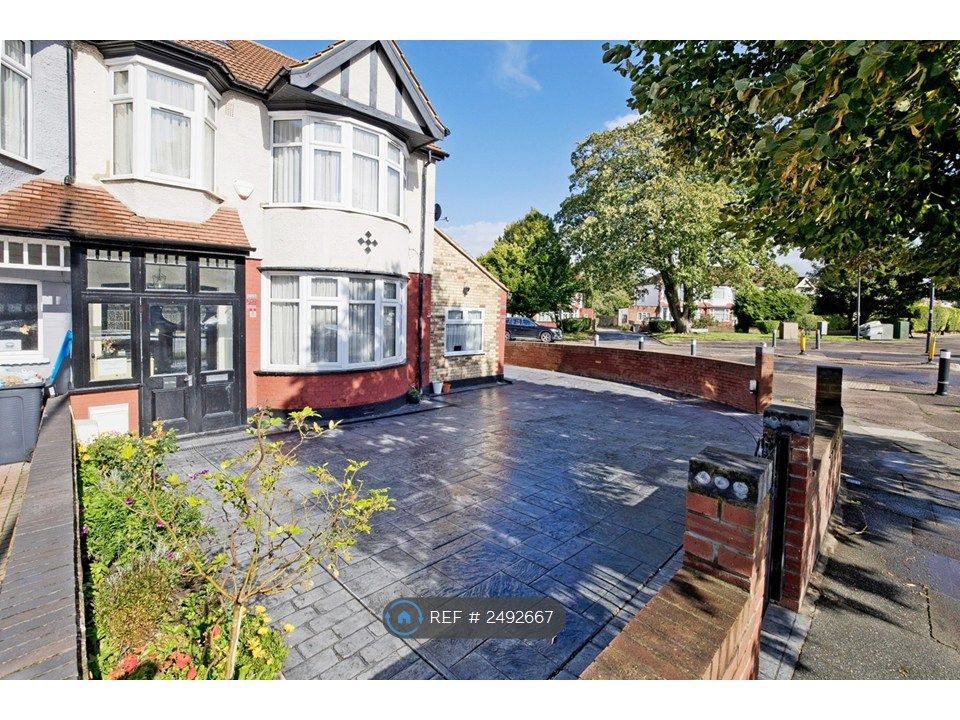 Property photo 2 of 13