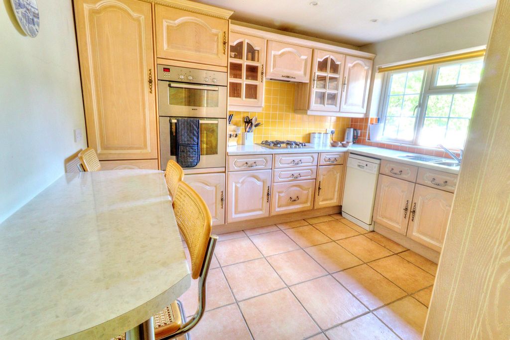 Property photo 3 of 15