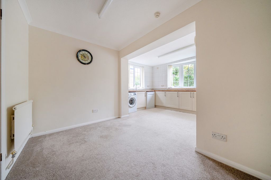 Property photo 3 of 19 Reception