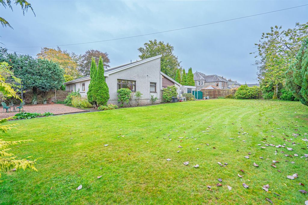 Property photo 3 of 37 60 Muirs-6.Jpg