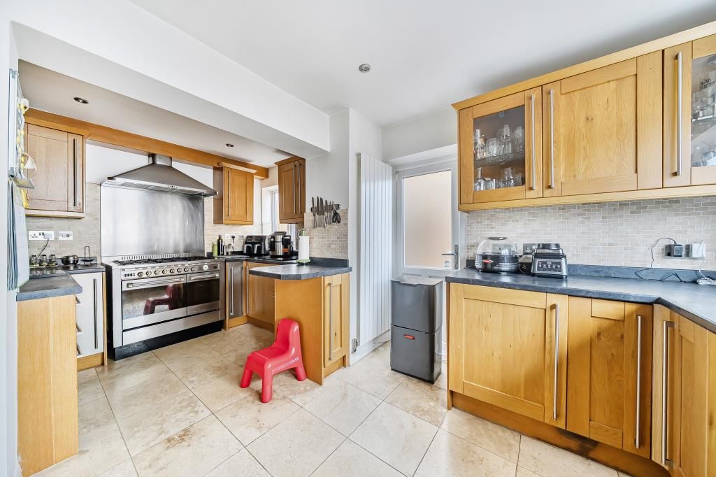 Property photo 2 of 21 Kitchen