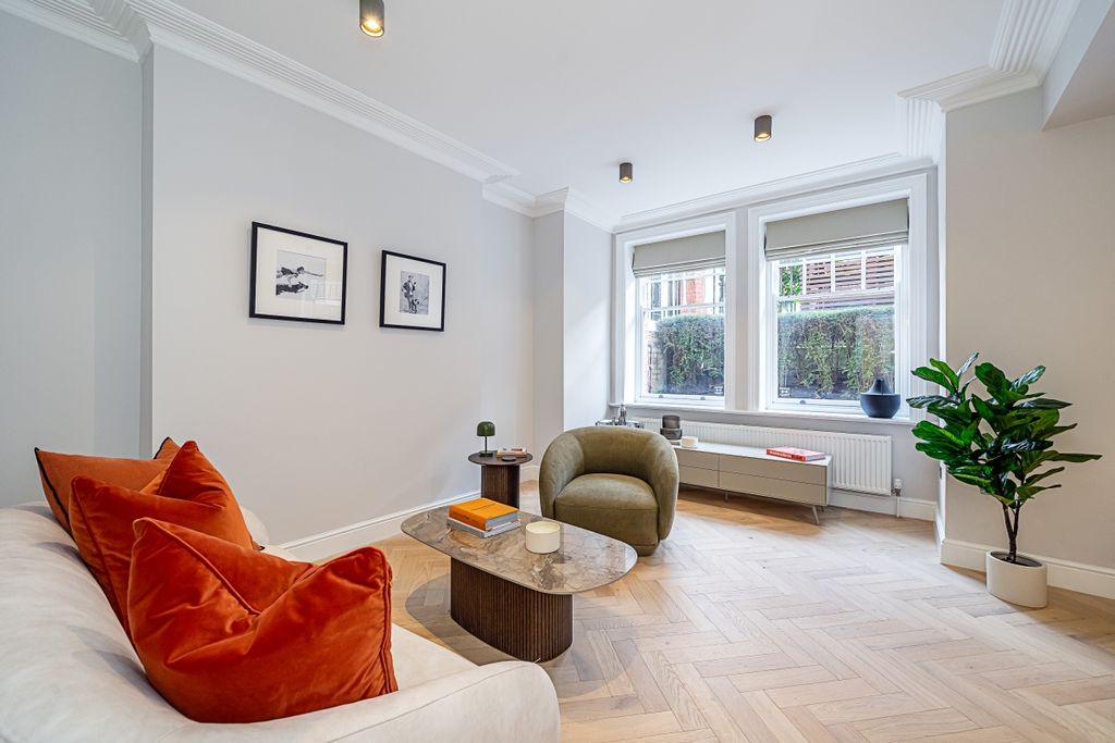 Property photo 1 of 7 201_Hamlet_Garden...