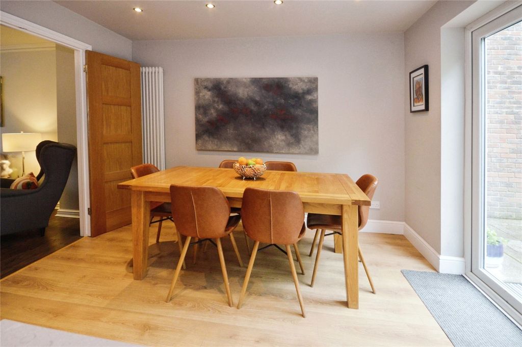 Property photo 3 of 21 Picture No. 09