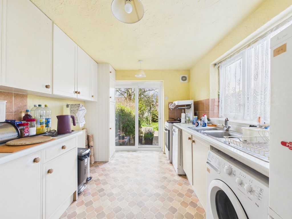 Property photo 2 of 13 4982694