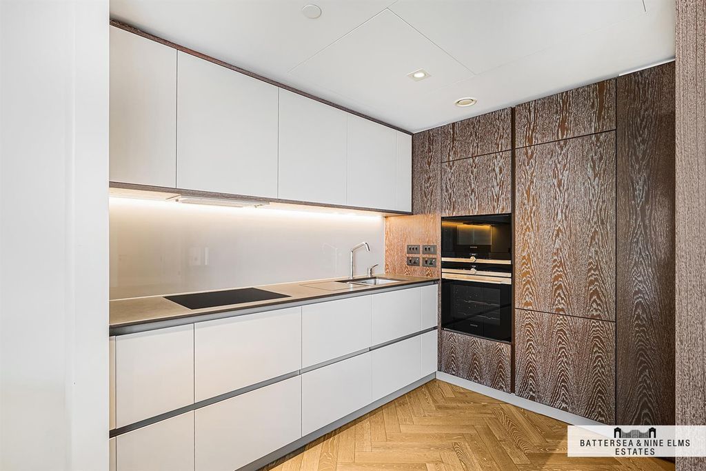 Property photo 2 of 29