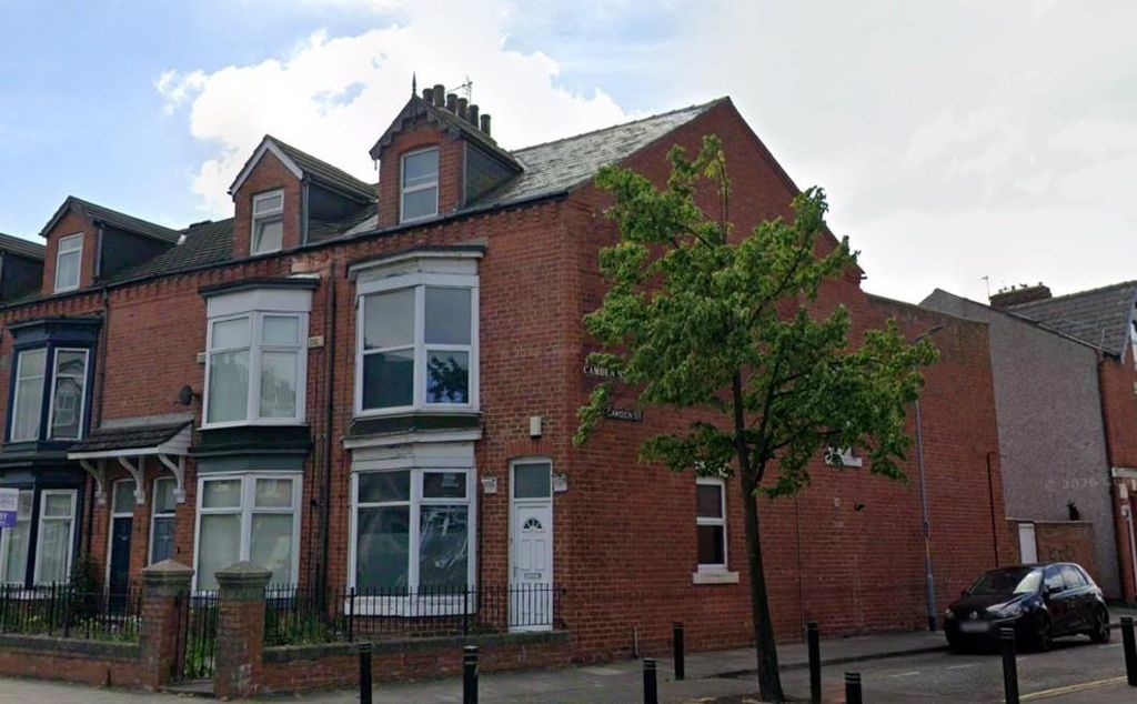 Property photo 1 of 10 141 Marton Side Angle.Jpg